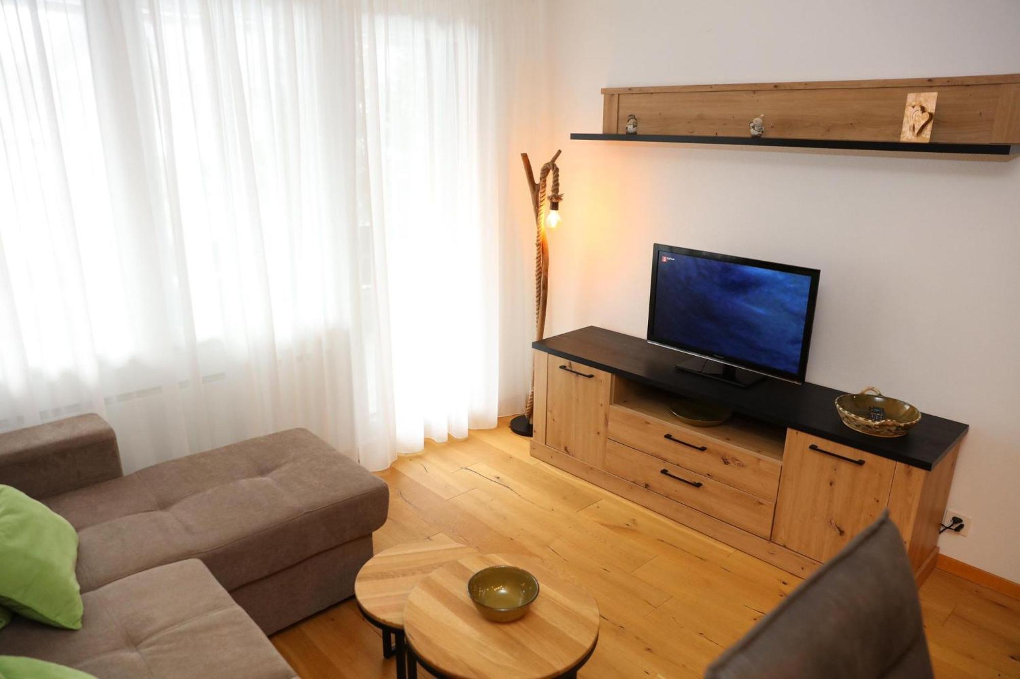 Monte Rosa Taesch, Apartments Mit Wellness Bereich Habitación foto